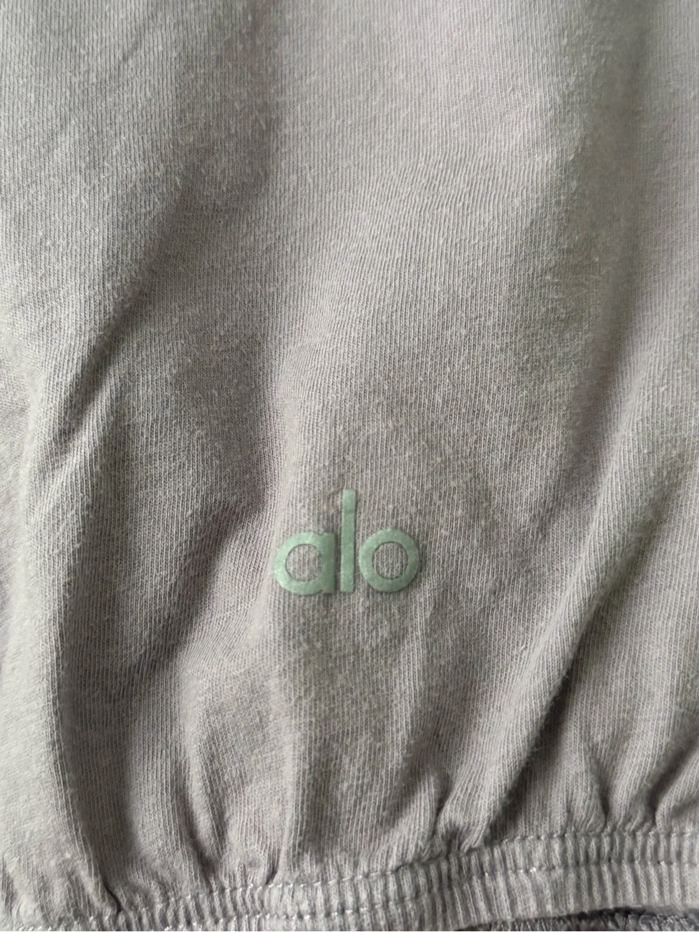 Alo Yoga Kick It Crop T-Shirt in Lavender Haze